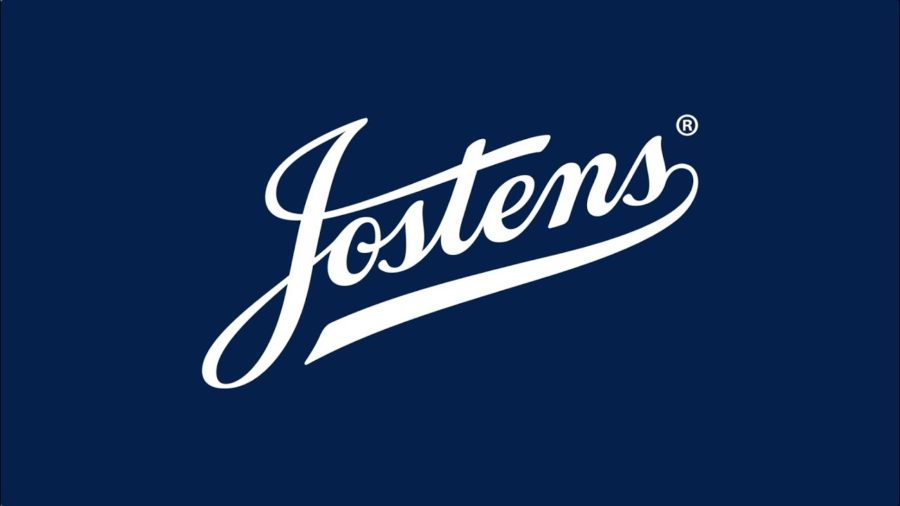Jostens+visits+Centennial+for+class+rings